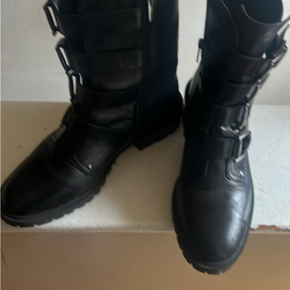 Black Lace-Up Boots with Chunky Sole and Rugged Design
